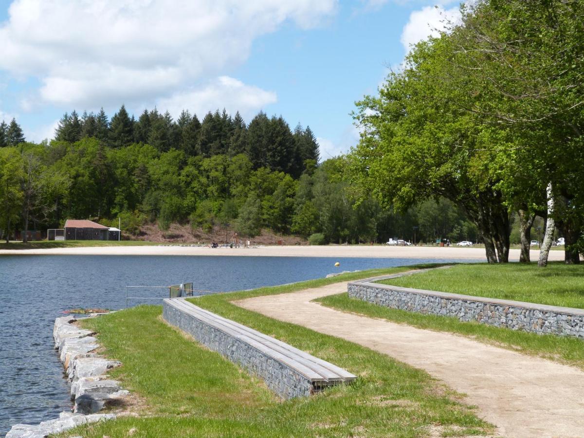 Domaine Des Hameaux Du Lac - Bg Saint-Pardoux-lʼOrtigier Esterno foto
